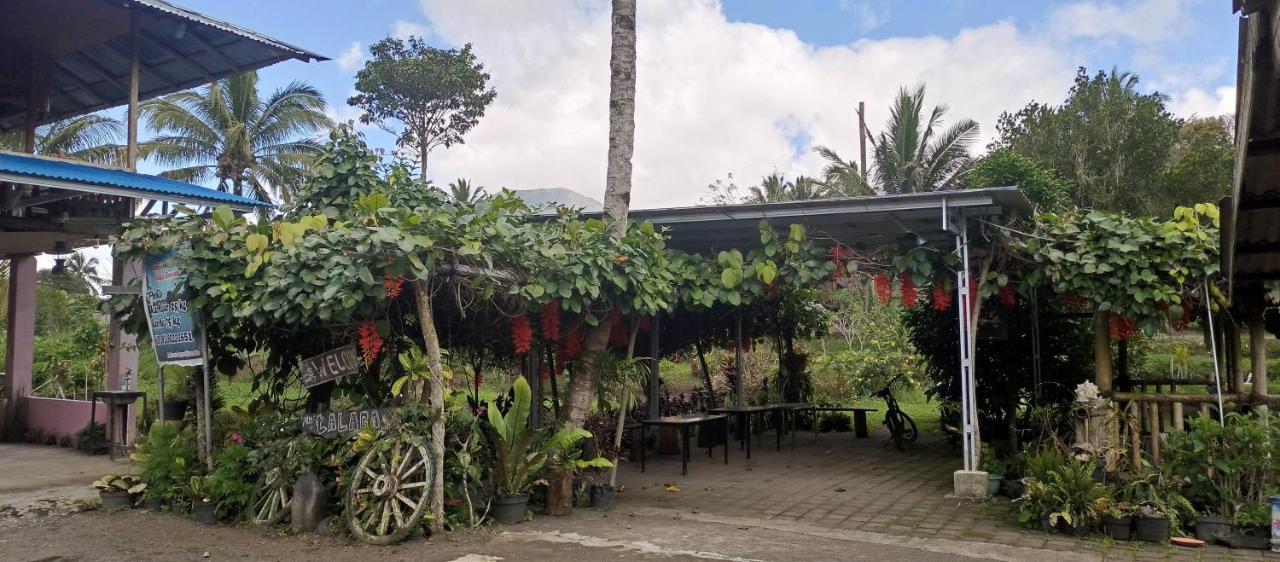 Talaga Tomohon Home Stay And Fishing Pond エクステリア 写真