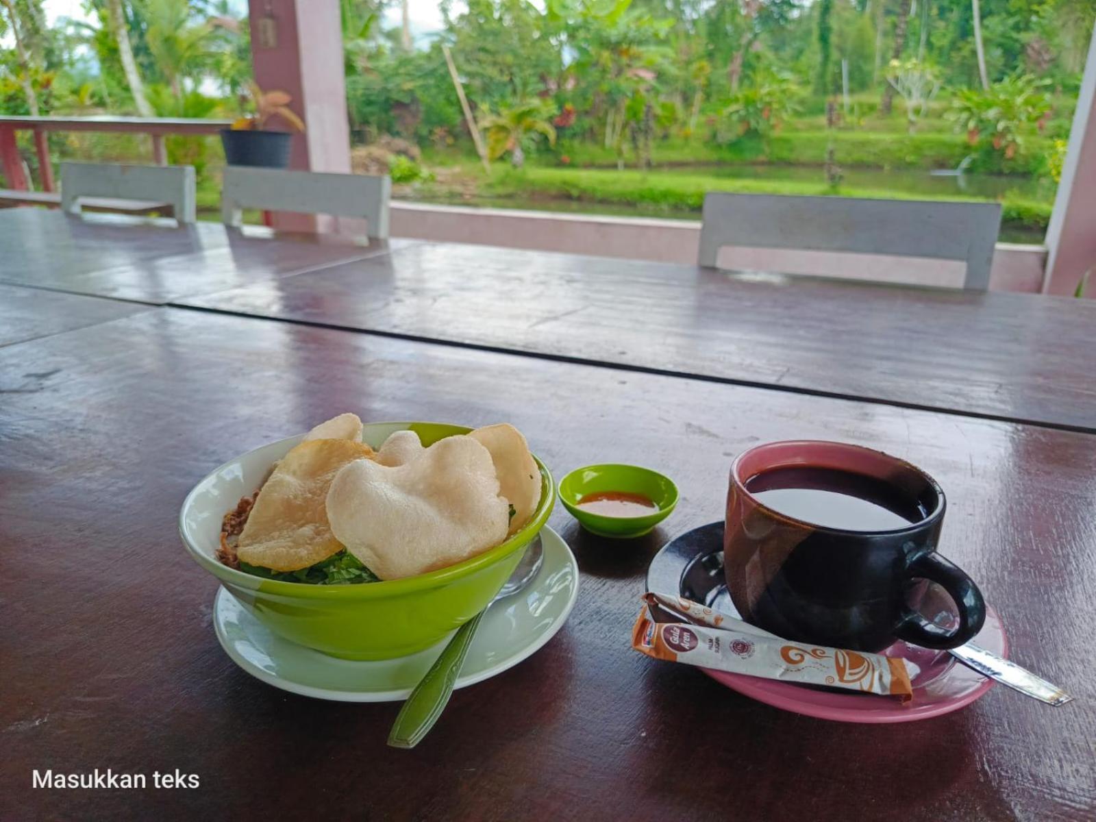 Talaga Tomohon Home Stay And Fishing Pond エクステリア 写真