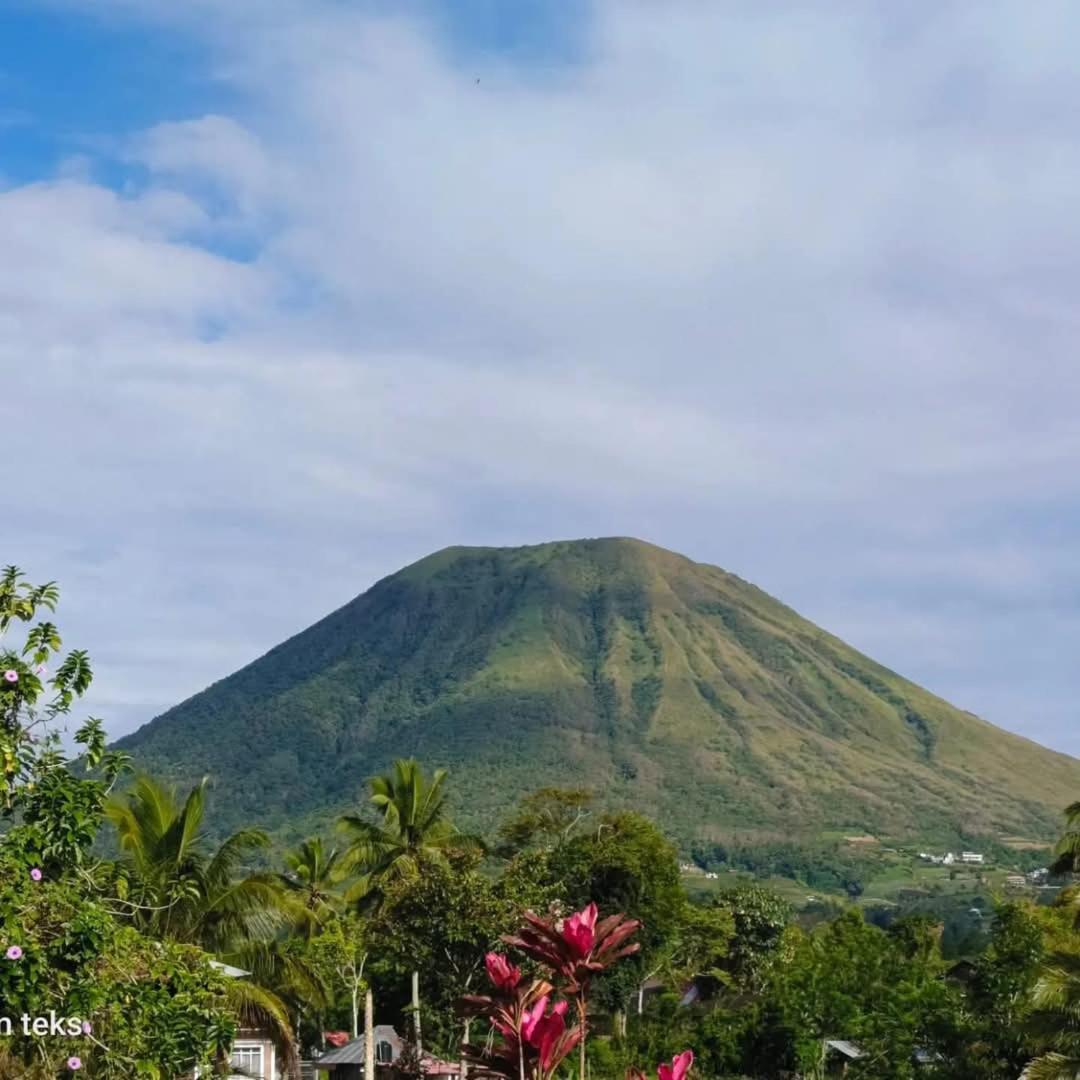 Talaga Tomohon Home Stay And Fishing Pond エクステリア 写真